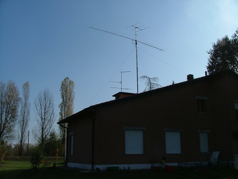 2012 antenna system: 3el DK7ZB 4m, 16el I0JXX 144MHz, 450ft long wire LF/HF