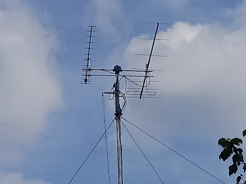 Sat Antenna system 8LF + 13 DK7ZB