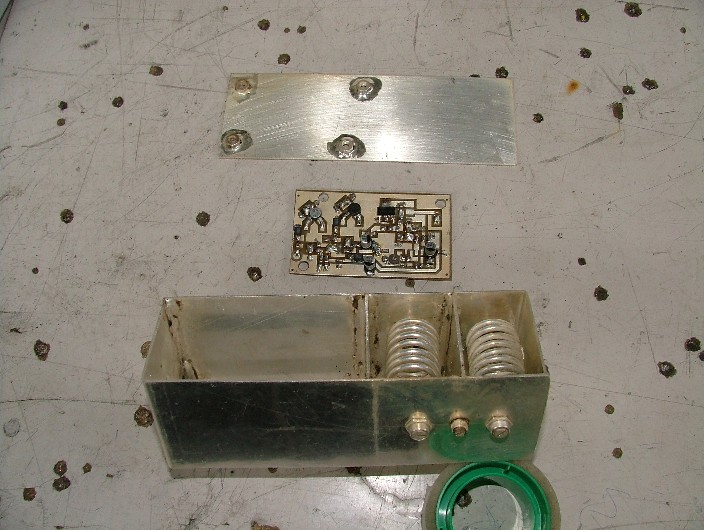 box with pass band filter. Thanks to Franco IW4APQ for silver plating